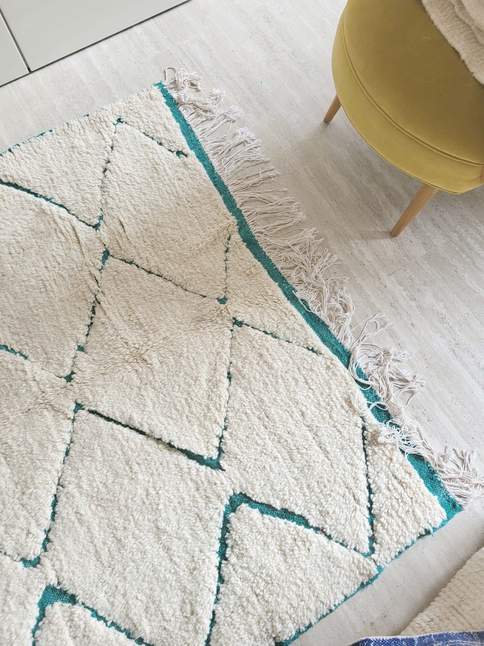 Tapis Béni Ouarain vert et blanc à losanges n°74 – Image 2