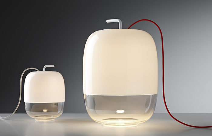 Lampe à poser Gong T3 – Métallisé argent – Image 4