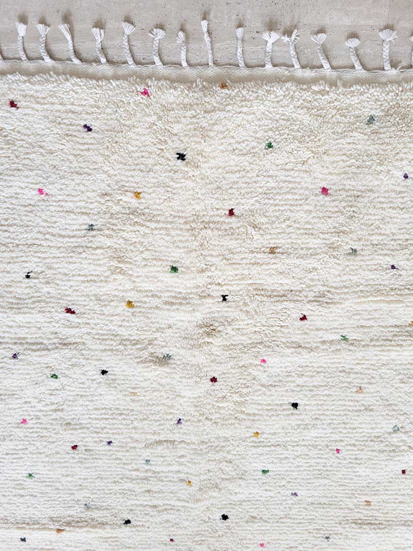 Tapis berbère Béni Ouarain à pois multicolore et blanc n°97 – Image 6